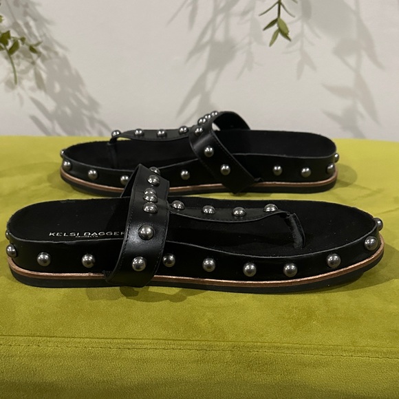 Kelsie Dagger Black Studded Sandals Size 9.5 NWOB - Picture 4 of 7